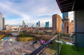 Free Parking, City Centre 3Bed Apartment, Balcony With Amazing Views, Sleeps 6